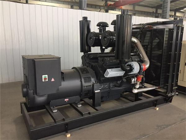400KW上海申动柴油发电机组4.jpg