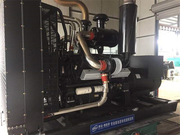 上柴400KW柴油发电机组2.jpg